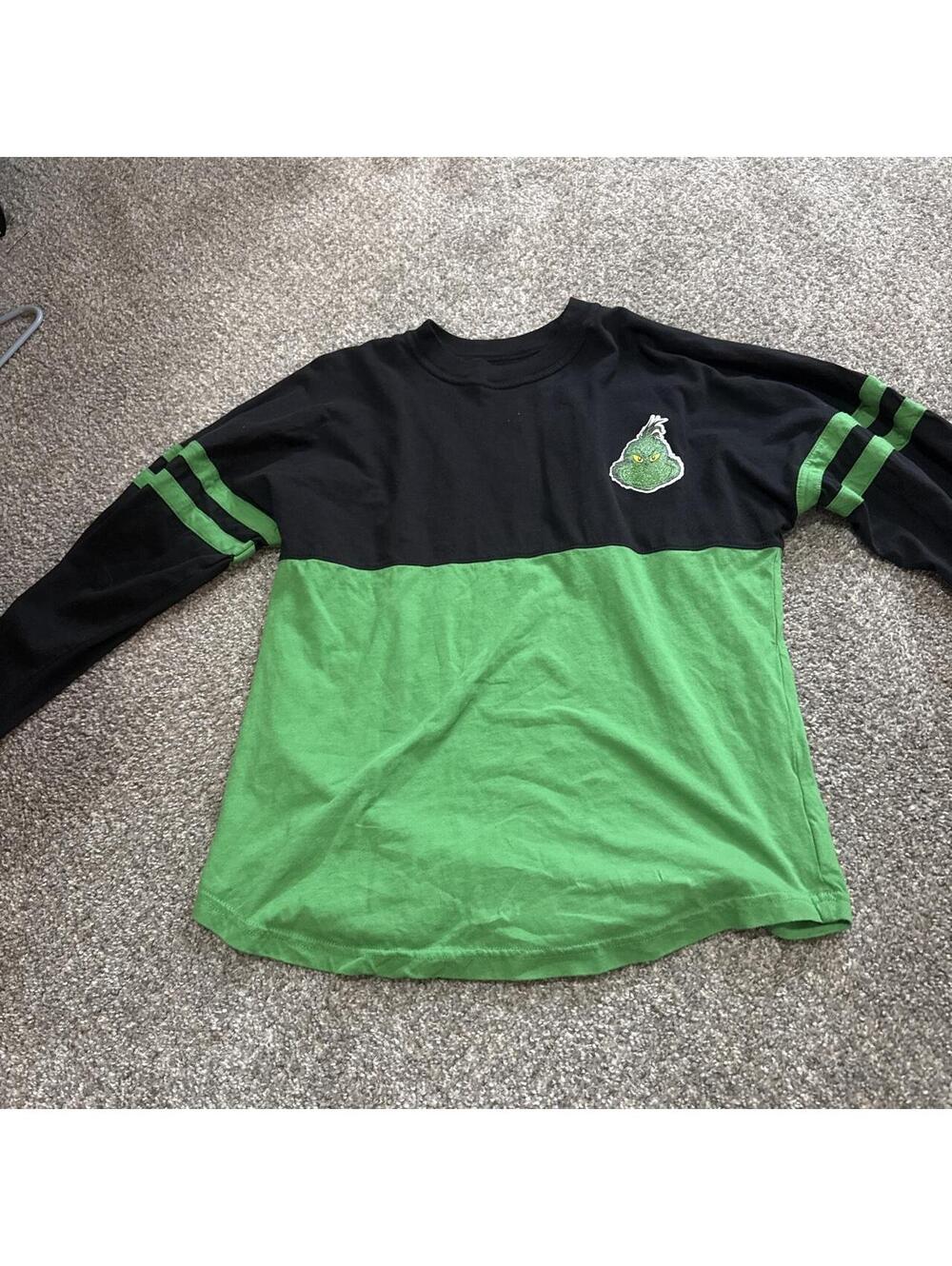 Men's Green and Black Sweatshirt